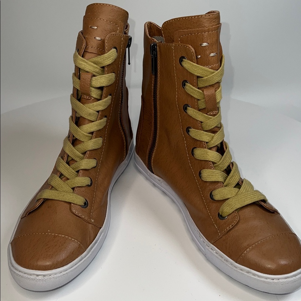 💛NWT WOMENS  KELSI DAGGER BROOKLYN LACE UP LEATHER HIGH TOP BOOTS SIZE 8.5 - Picture 2 of 10